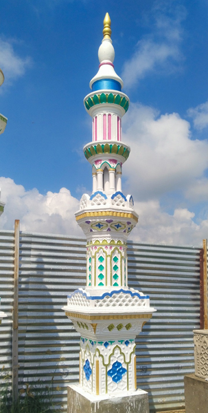 white mosque minar